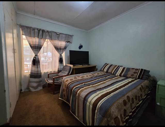 16,466M² SMALLHOLDING FOR SALE IN WALKERVILLE CENTRAL